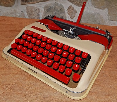 Montana Schreibmaschine